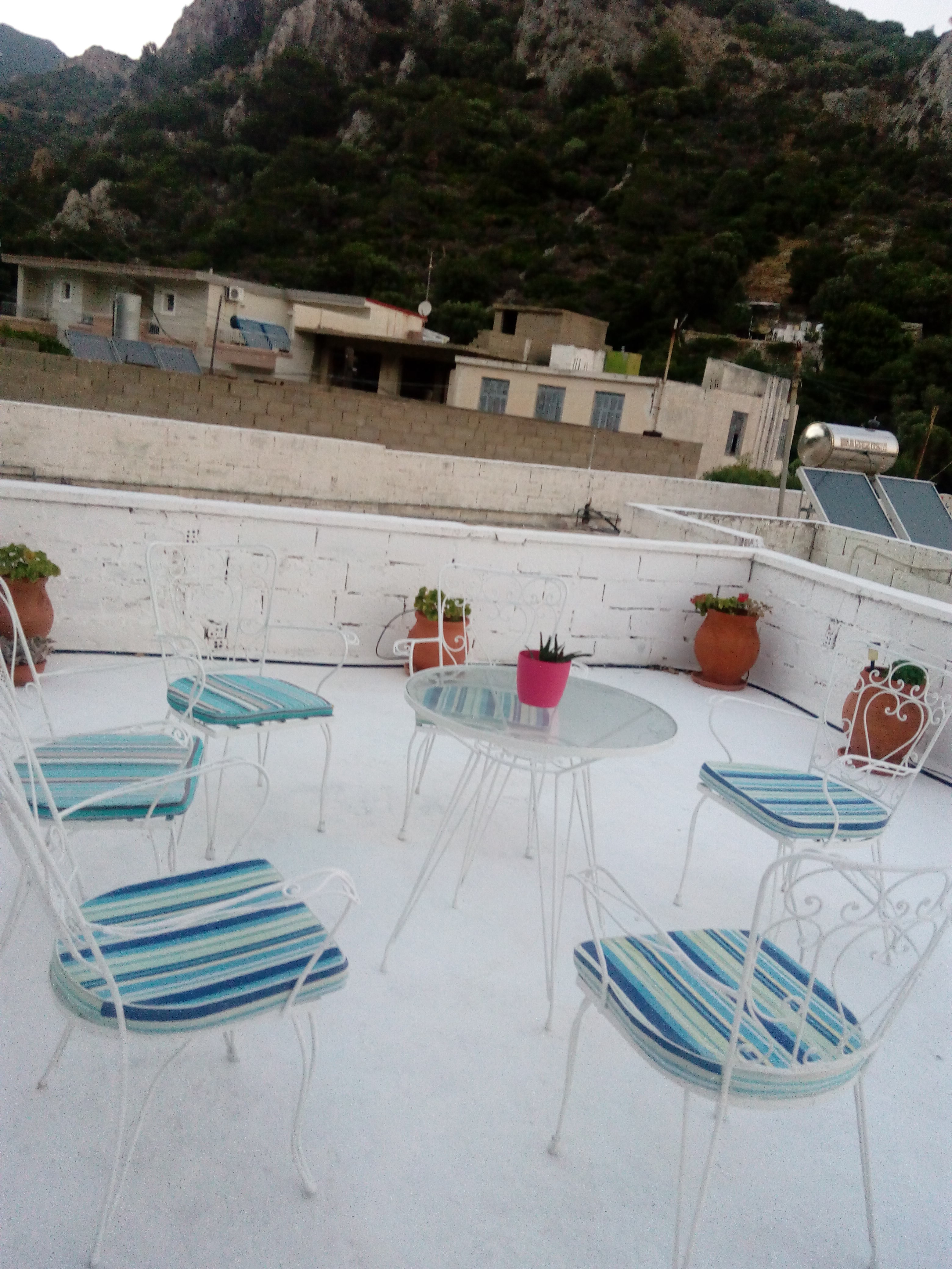 rent rooms ikaria therma stefanos